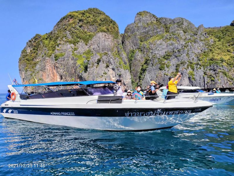 Our speed boats / เรือสปีดโบท อ่าวนางปรินเซส