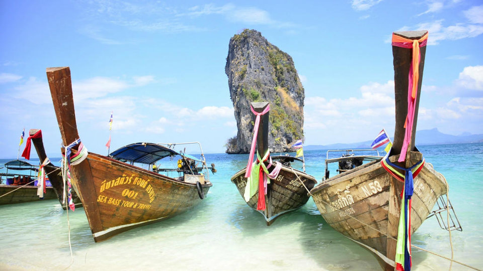 How to Phuket to Phi Phi by ferry?